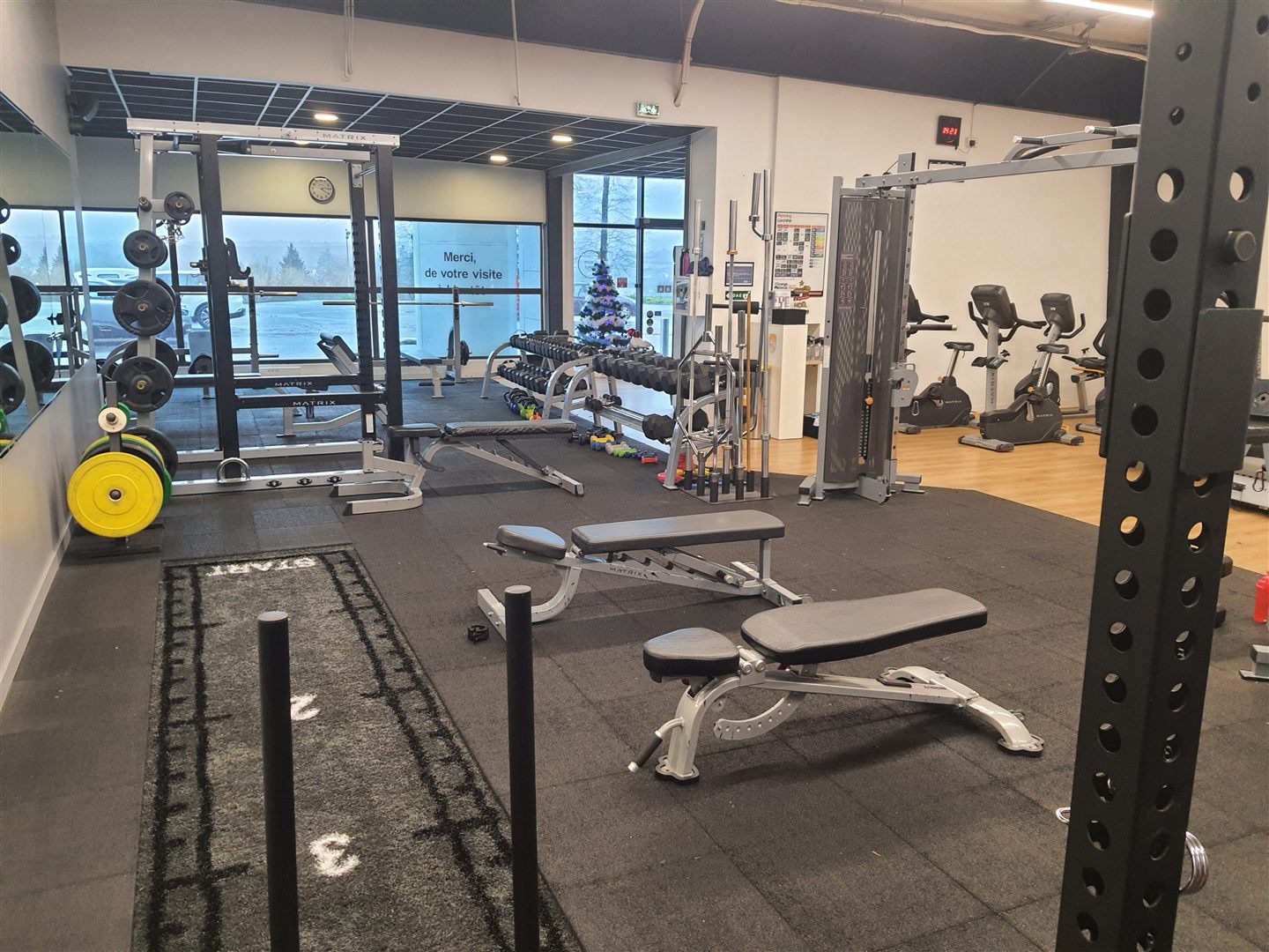 Bancs, haltères et racks de musculation libre à L'Orange bleue Locminé